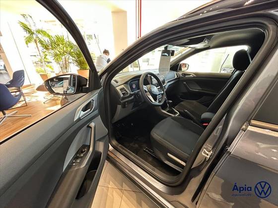 VOLKSWAGEN T-CROSS 1.0 200 TSI TOTAL FLEX AUTOMÁTICO VOLKSWAGEN T-CROSS 1.0 200 TSI TOTAL FLEX AUTOMÁTICO